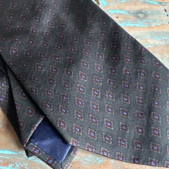TINCATI MILANO Silk Tie Made In Italy Geometric Green Background 3.5” Width - Picture 1 of 7